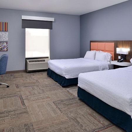 Hampton Inn Kansas City Northeast エクステリア 写真