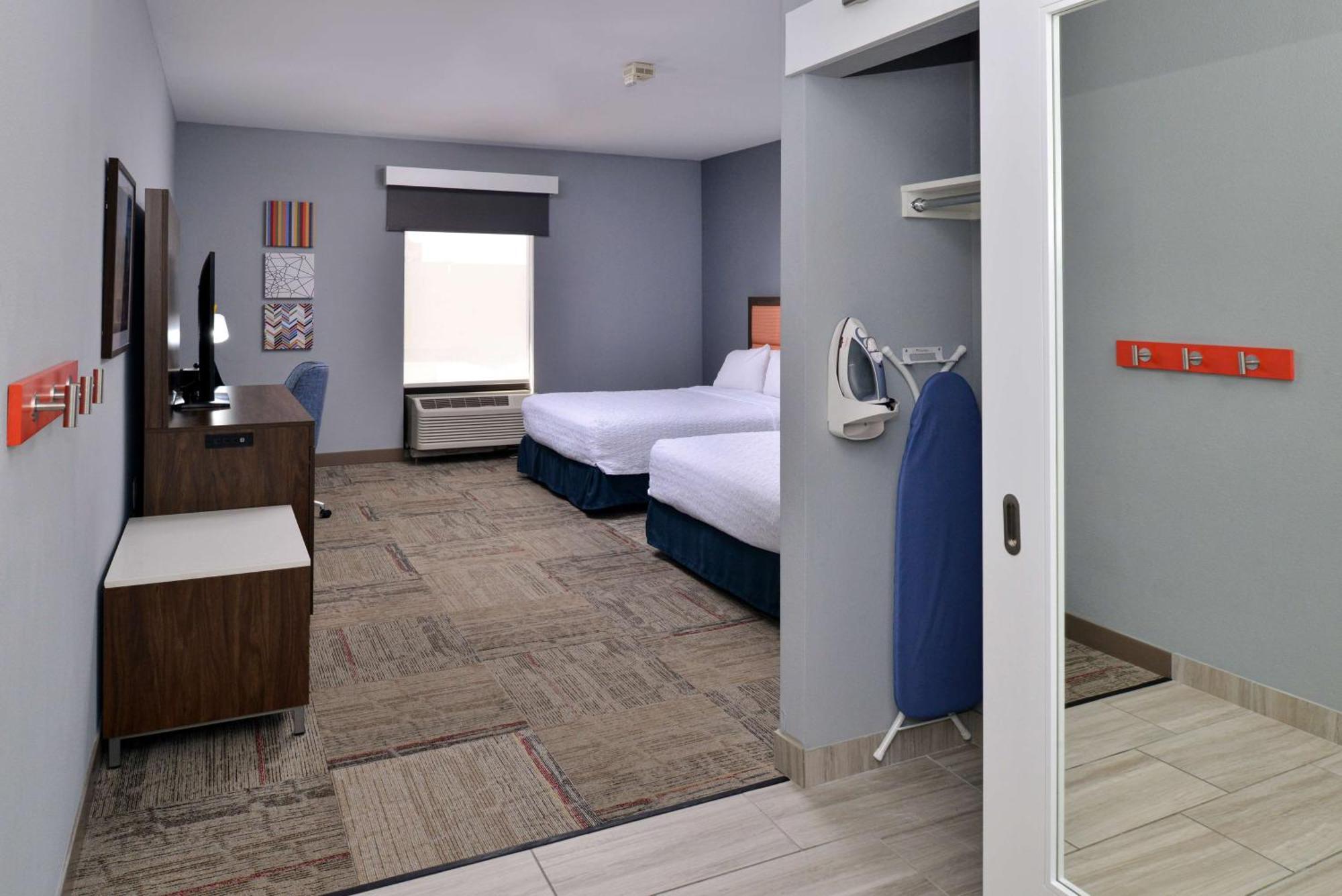 Hampton Inn Kansas City Northeast エクステリア 写真