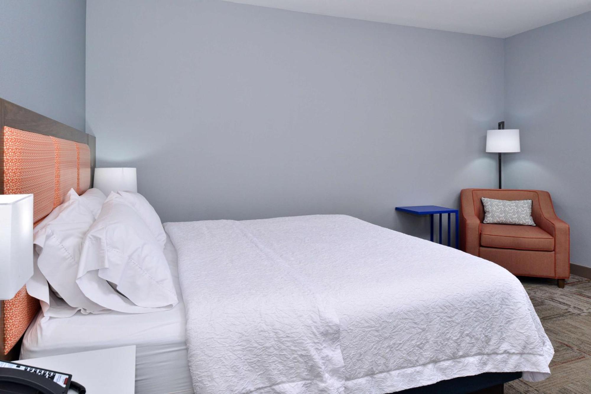 Hampton Inn Kansas City Northeast エクステリア 写真