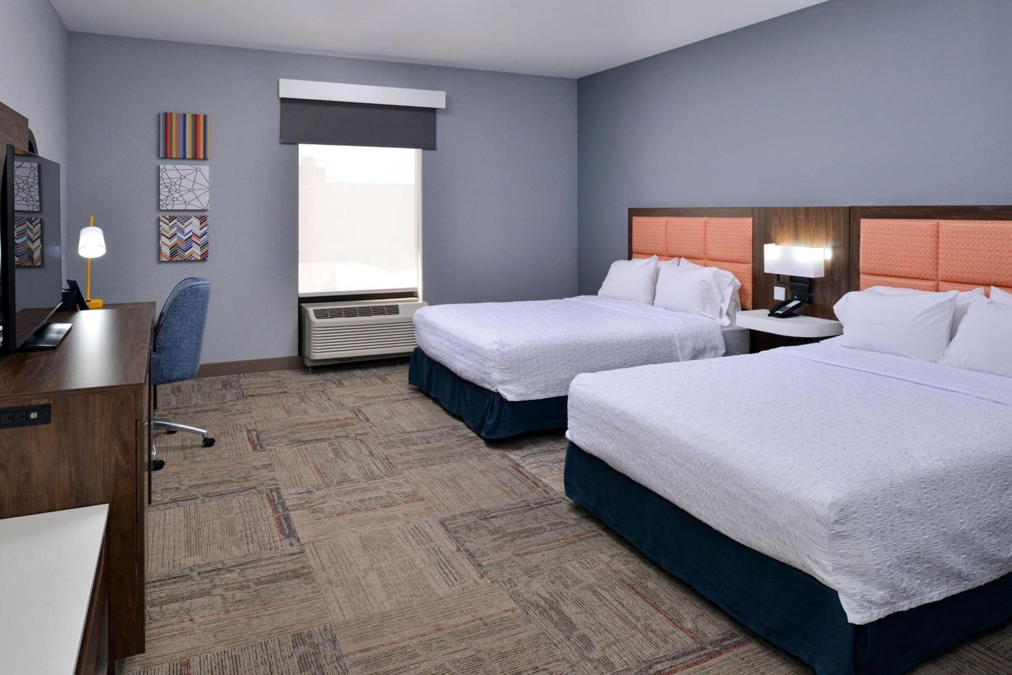 Hampton Inn Kansas City Northeast エクステリア 写真